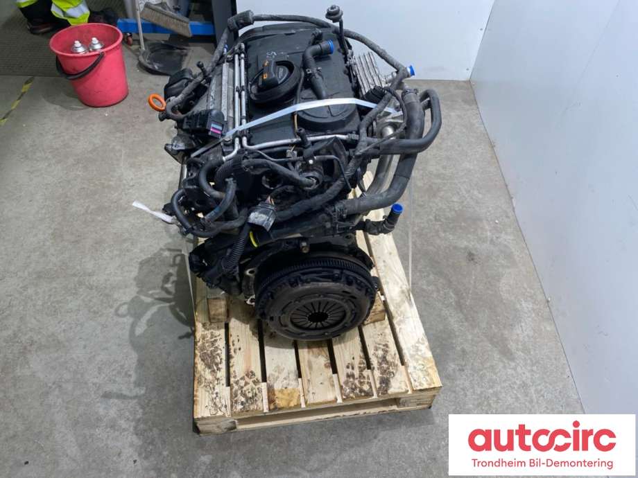Motor diesel til VW Passat, 2005-2010 (B6) (B6) (VW AG|03G100098CX)