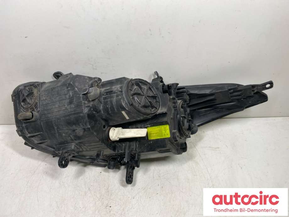 Frontlykt høyre xenon til Hyundai i40 2012-2017 (921023Z030|921043Z03A|)