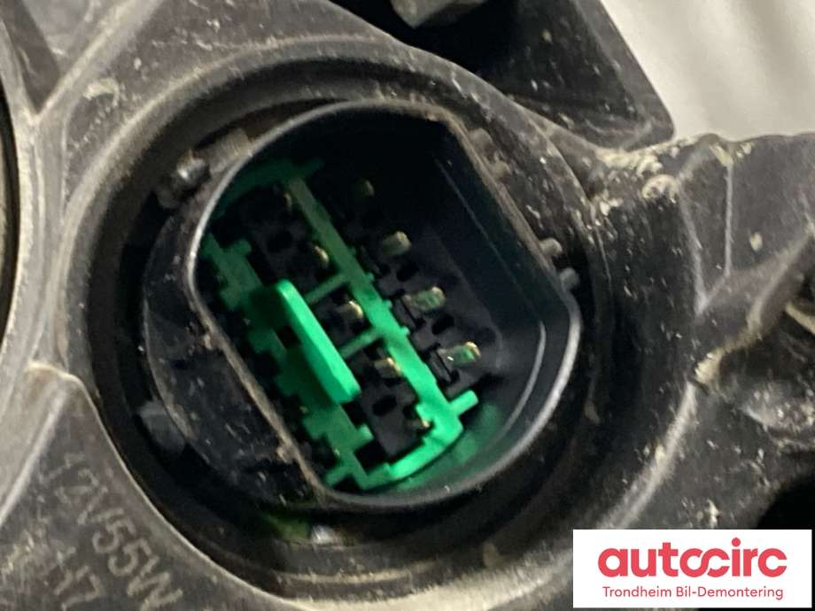 Frontlykt høyre xenon til Hyundai i40 2012-2017 (921023Z030|921043Z03A|)