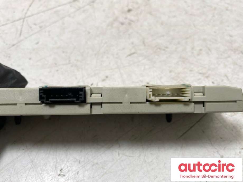 Antenne forsterker til Mini One/Cooper 2007-2014 (R55-57) (R55-57) (FUBA|3416765|65203416765|65 20 3 416 765)