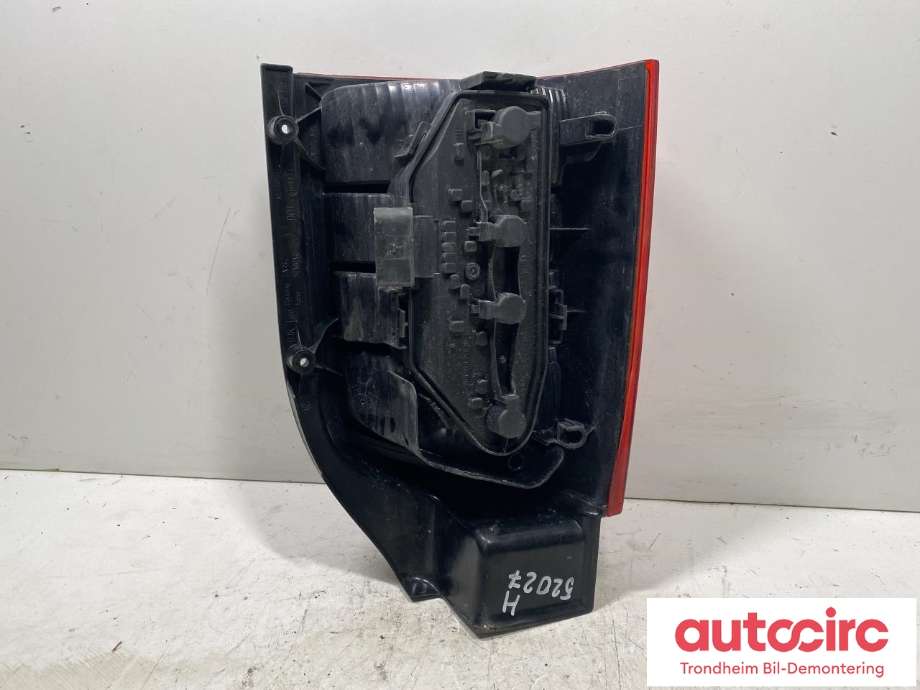 Baklykt høyre til VW Transporter / Caravelle 2009-2015 (Fase 2) (T5) (T5) (...|7H5945096M|)