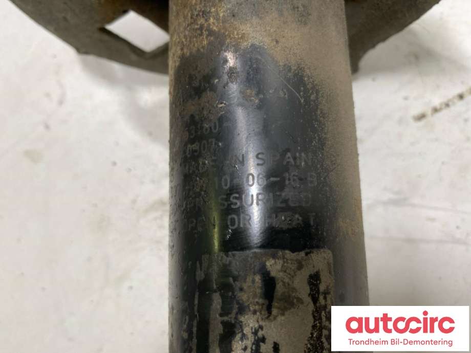 Fjærbein høyre foran til Peugeot 2008 2013-2019 (Type I)  (..|9809625380|98 096 253 80|)