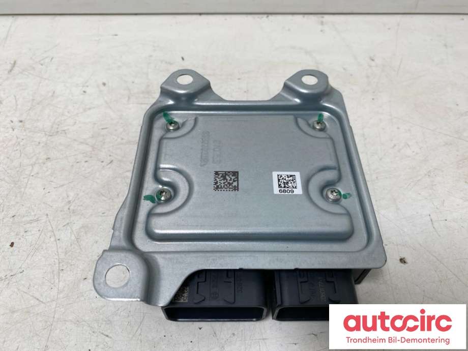 Styreenhet airbag hovedsensor til Tesla Model Y 2021-2024 (Type I)  (BOSCH|1512876-00-B|0285015895|)