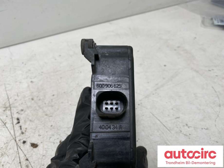 Vakuumregulator til VW Golf V, Combi 2003-2008  (...|6Q0906625|6Q0906625E|)