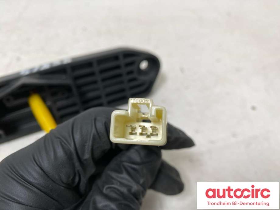 Bryter baklukeåpner til Mitsubishi Outlander 2012-2015 (Type III, Fase 1)  (..|5810A077|)