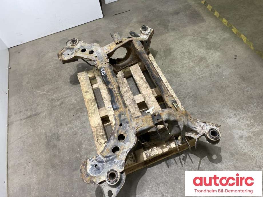 Travers bak til Ford Mondeo 2014-2019 (Type V, Fase 1)  (2435112|DG935K067AH|)