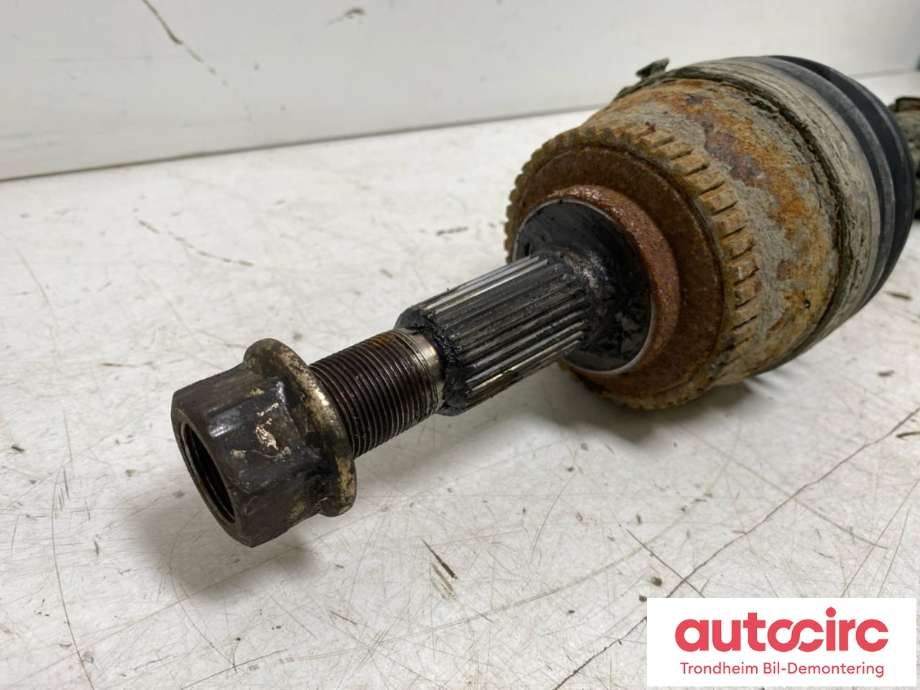Drivaksel høyre foran, diesel/manuell til Nissan X-Trail 2002-2007 (T30) (T30) (..|39100-8H710|39100-8H712|391008H710| 391008H712)