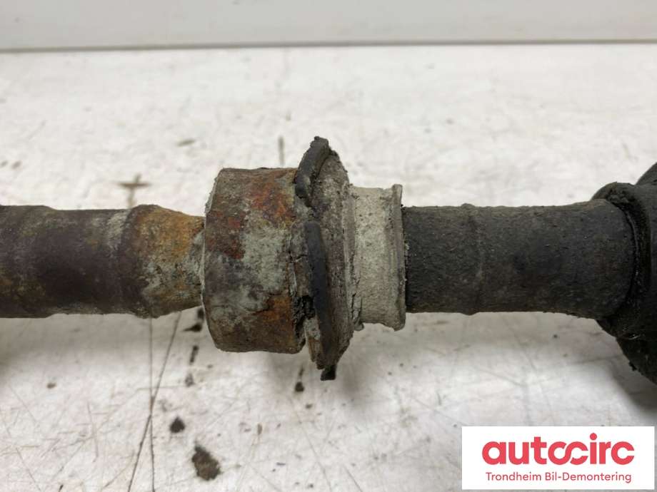 Drivaksel høyre foran, diesel/manuell til Nissan X-Trail 2002-2007 (T30) (T30) (..|39100-8H710|39100-8H712|391008H710| 391008H712)
