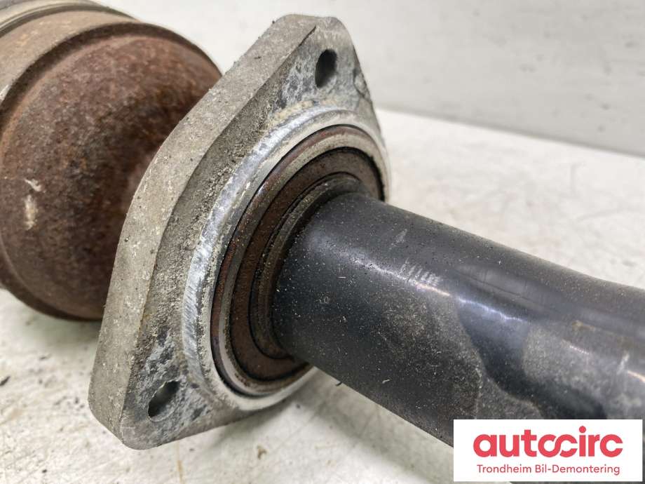 Drivaksel høyre foran, diesel/manuell til Opel Zafira Tourer 2012-2018 (13348259|95520489|1677187780)