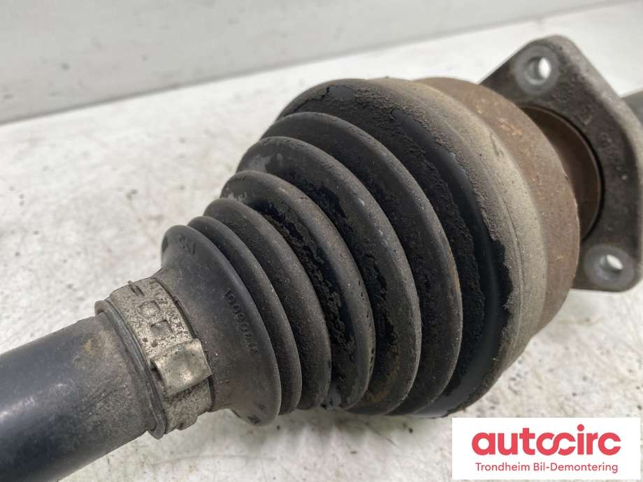 Drivaksel høyre foran, diesel/manuell til Opel Zafira Tourer 2012-2018 (13348259|95520489|1677187780)