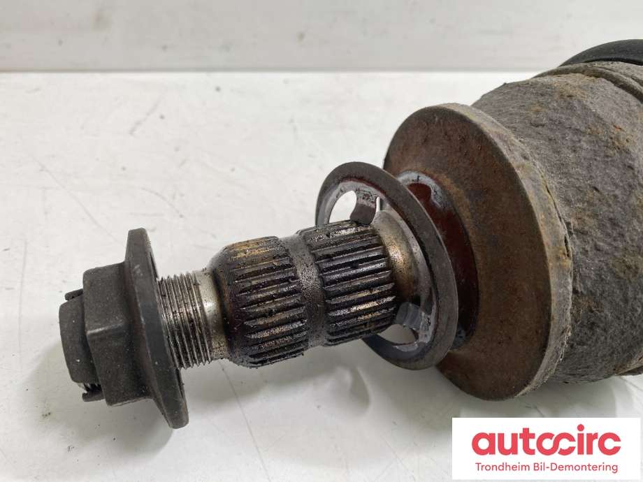 Drivaksel høyre foran, diesel/manuell til Opel Zafira Tourer 2012-2018 (13348259|95520489|1677187780)