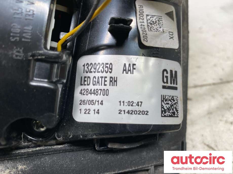 Baklykt høyre indre til Opel Zafira Tourer 2012-2018  (GM|13292359|39028600|)