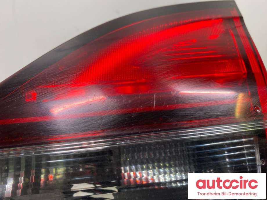 Baklykt høyre indre til Opel Zafira Tourer 2012-2018  (GM|13292359|39028600|)