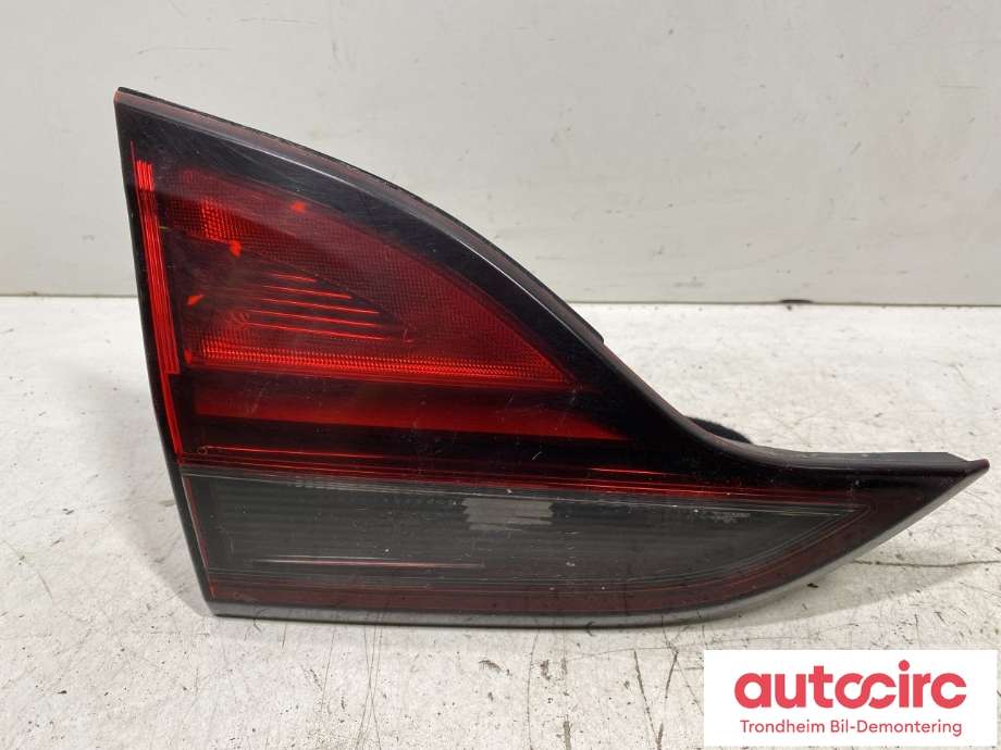 Baklykt venstre indre til Opel Zafira Tourer, 2012-2018  (GM|13292358)