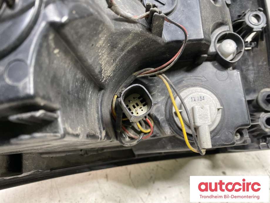 Baklykt høyre ytre til Opel Zafira Tourer 2012-2018  (GM|13292362|39033315|39009035| 39033315)