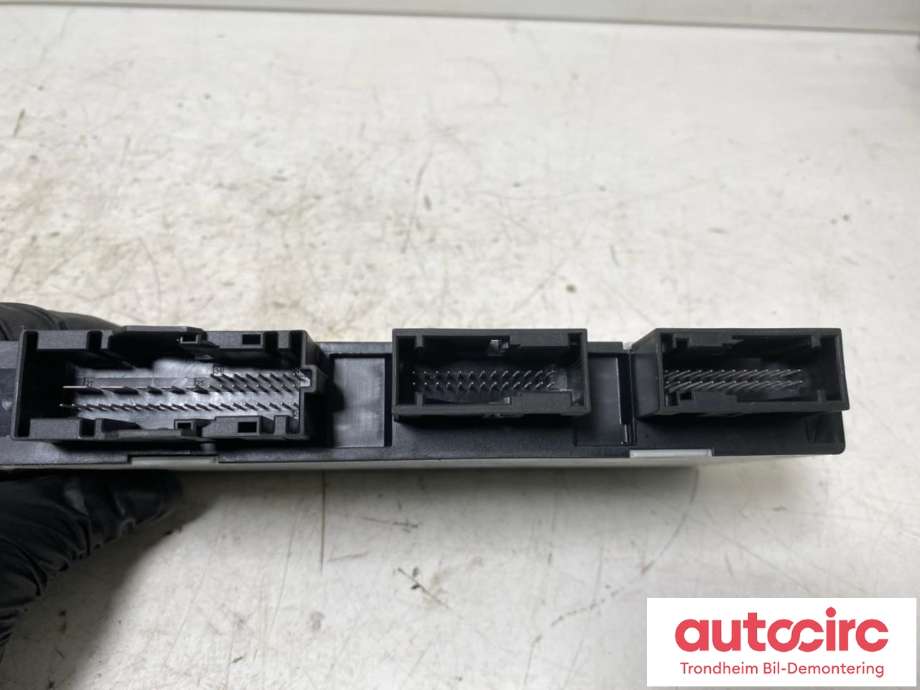Styreenhet diverse til BMW 7-Serie 2009-2015 (F01/F02/F03/F04) (F01/F02/F03/F04) (CONTINENTAL|9301518|61356809372|61 35 6 809 372| 9301518.9| 5WK50720HBR)