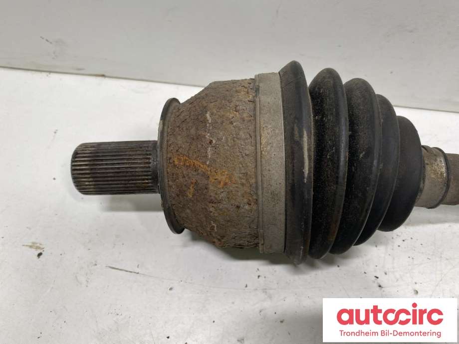 Drivaksel venstre foran, diesel/automat til Volvo V70 2007-2013 (Type III, Fase 1)  (...|36001874|)