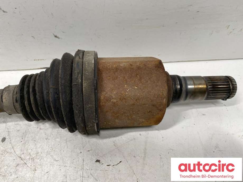 Drivaksel venstre foran, diesel/automat til Volvo V70 2007-2013 (Type III, Fase 1)  (...|36001874|)
