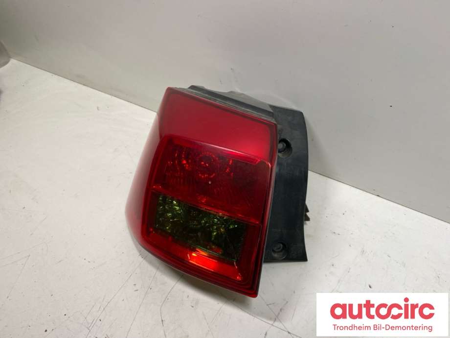 Baklykt venstre ytre til Peugeot 4007 2007-2012  (6350EG|)