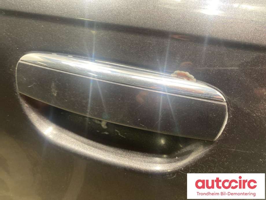 Dør venstre bak til Audi A6, Allroad 2008-2011 (Type II, Fase 2) (C6) (C6) (4F0833051G|)