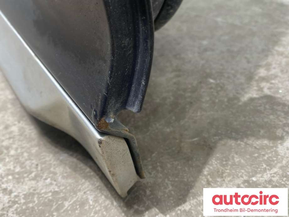Dør høyre bak til Audi A6, Allroad 2008-2011 (Type II, Fase 2) (C6) (C6) (..|4F0833052G|)