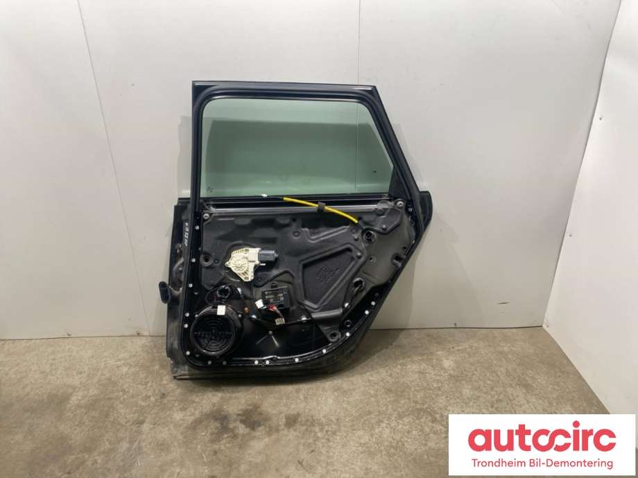 Dør høyre bak til Audi A6, Allroad 2008-2011 (Type II, Fase 2) (C6) (C6) (..|4F0833052G|)