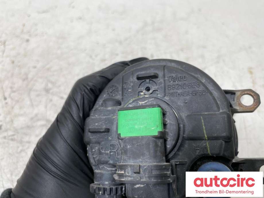 Tåkelykt høyre foran til Toyota Auris 2010-2012 (Type I, Fase 2)  (LES INFO|812100D041|)