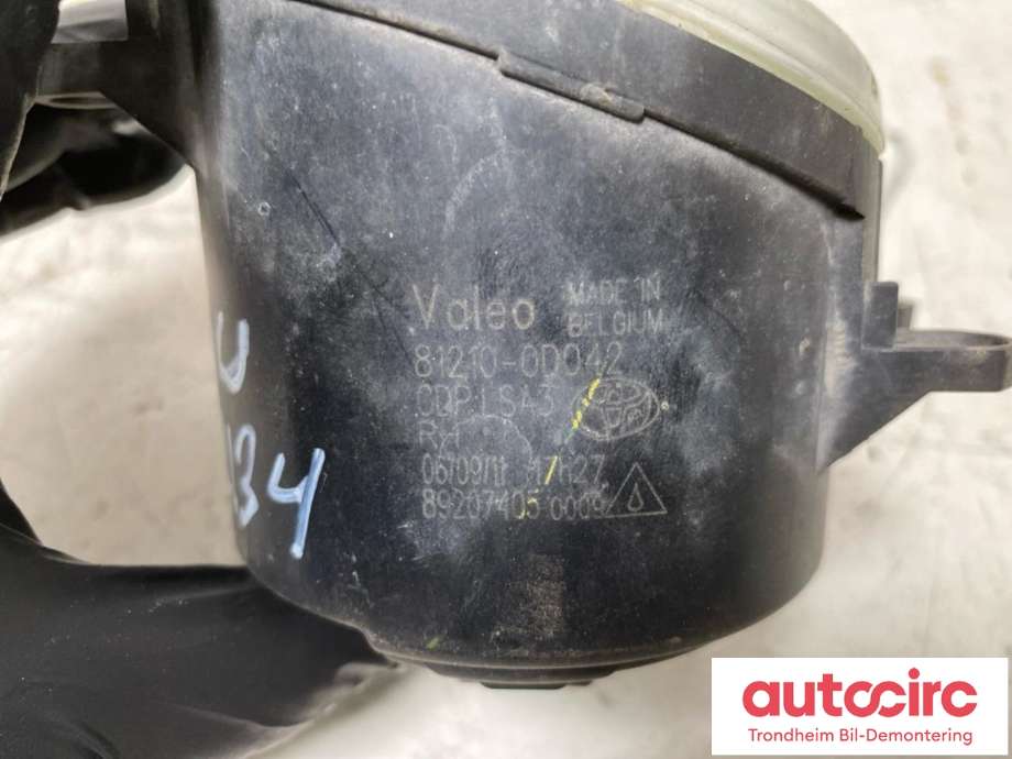 Tåkelykt høyre foran til Toyota Auris 2010-2012 (Type I, Fase 2)  (LES INFO|812100D041|)
