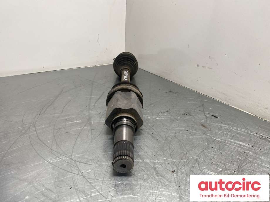 Drivaksel venstre foran, bensin/automat til Mazda CX-3 2015-2022  (FTD5-25-60XA|FTD52560XA|)