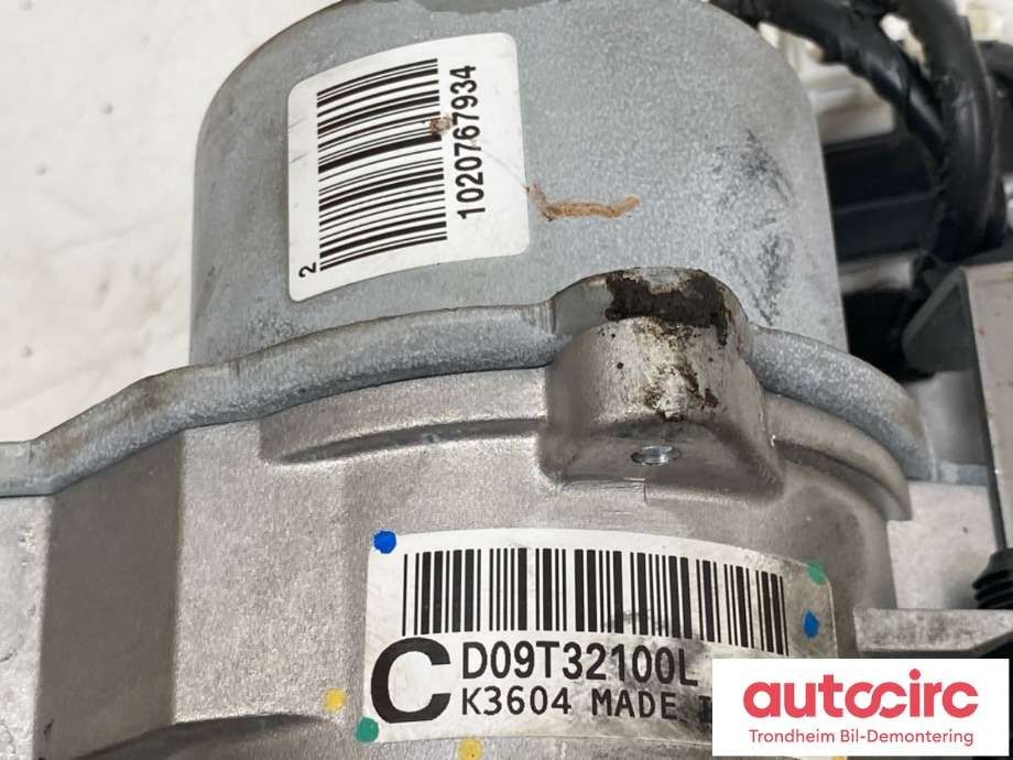 Rattaksel elektrisk servo til Mazda CX-3 2015-2022  (D09T-32-100L|D09T32100L|)