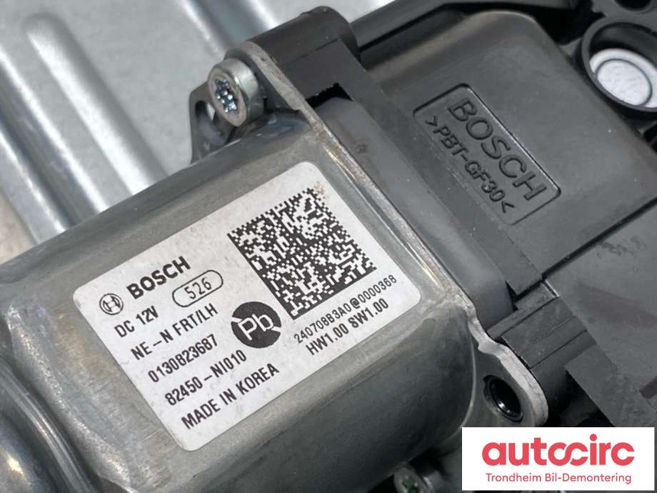 Ruteheis venstre foran til Hyundai Ioniq 5 2021-->>  (BOSCH|82401NI010|0130823687|)
