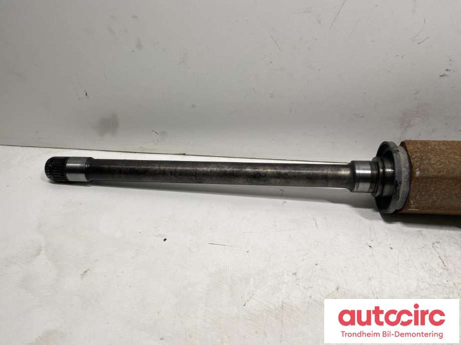 Drivaksel høyre foran, diesel/automat til BMW 5-Serie 2003-2010 (E60/E61) (E60/E61) (...|31607570272|)