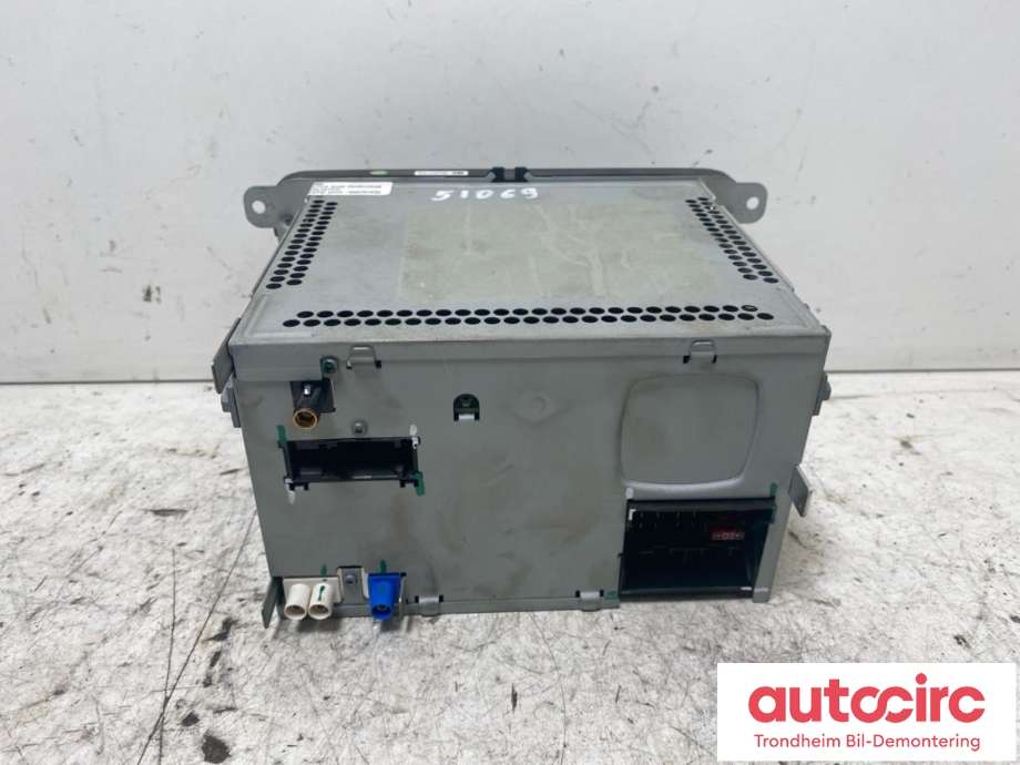 Bilstereo navigasjon til VW Amarok 2010-2016 (Type I, Fase 1)  (..|3C0035279X|3C0 035 279 X|)