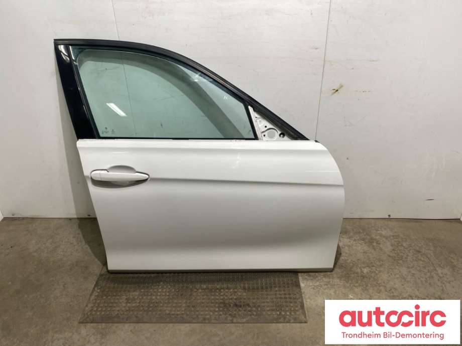 Dør høyre foran til BMW 3-Serie 2012-2018 (F30/F31/F34) (F30/F31/F34) (41007298566|41009628764|)