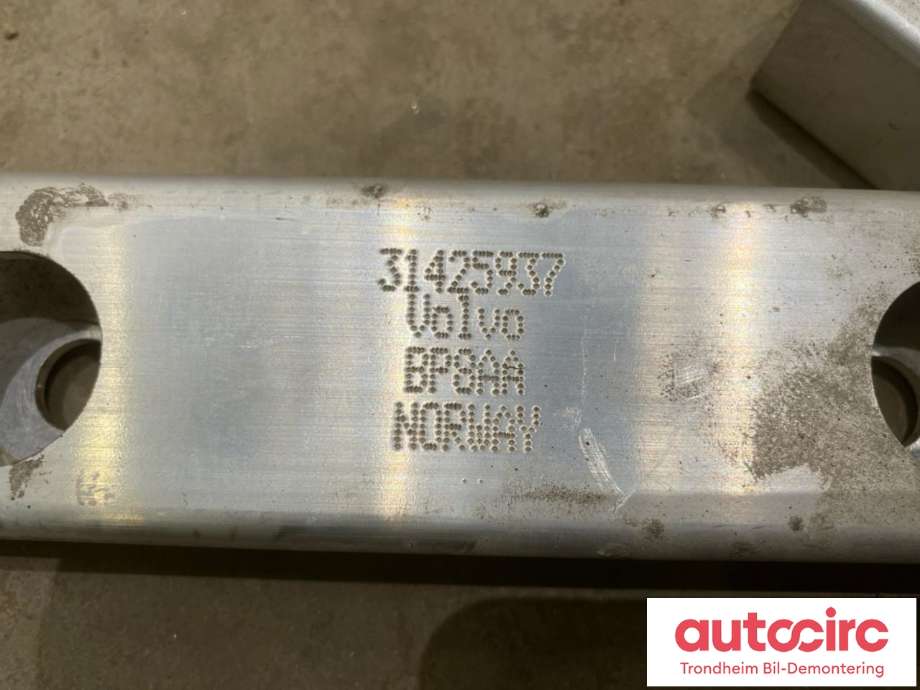 Frontplate øvre til Volvo XC90 2015-2025 (Type II)  (VOLVO|31425937|)