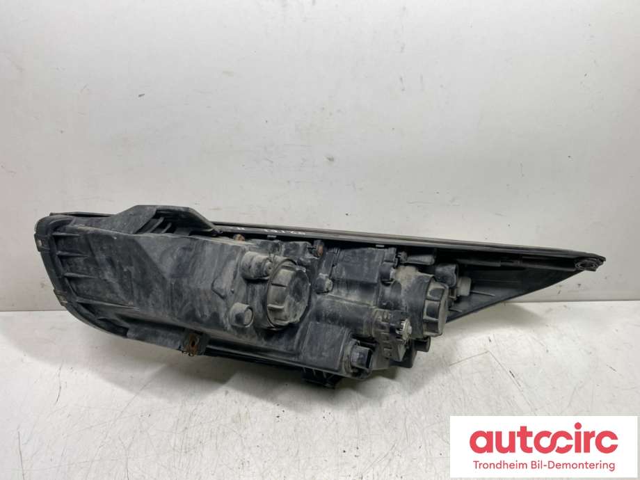 Frontlykt høyre halogen til Hyundai Ix35 2010-2015  (921022Y000|)