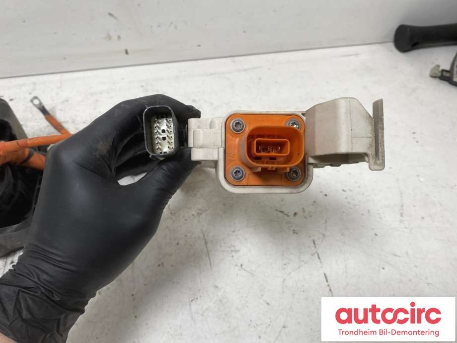 Batterilader inntak/luke til Volvo XC90 2015-2025 (Type II)  (LADEINNTAK|31407067|31407067-008|)