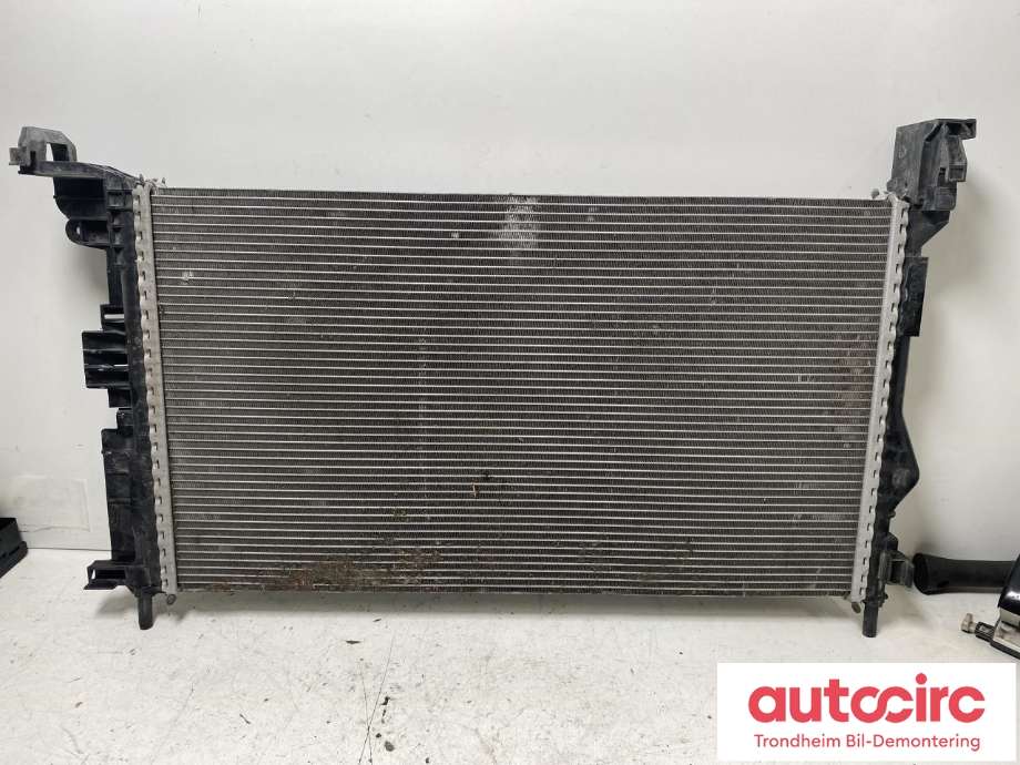 Radiator (automat gir) til Volvo XC90, 2015-2025 (Type II)  (LES INFO|31338288)