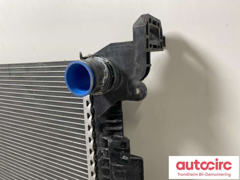 Radiator (automat gir) til Volvo XC90 2015-2025 (Type II)  (LES INFO|31338288|32224828|)