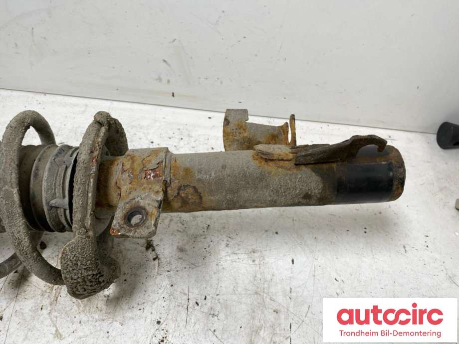 Fjærbein venstre foran til Mazda 3 2006-2009 (Type I, Fase 2) (...|BP4L-34-900|BP4L34900|)