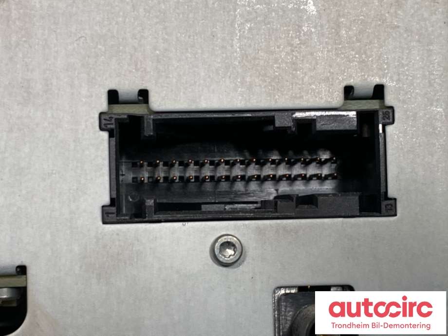 Bilstereo navigasjon til VW Touran 2010-2015 (Type I, Fase 3)  (2K0035279C|2K0035279CX|)