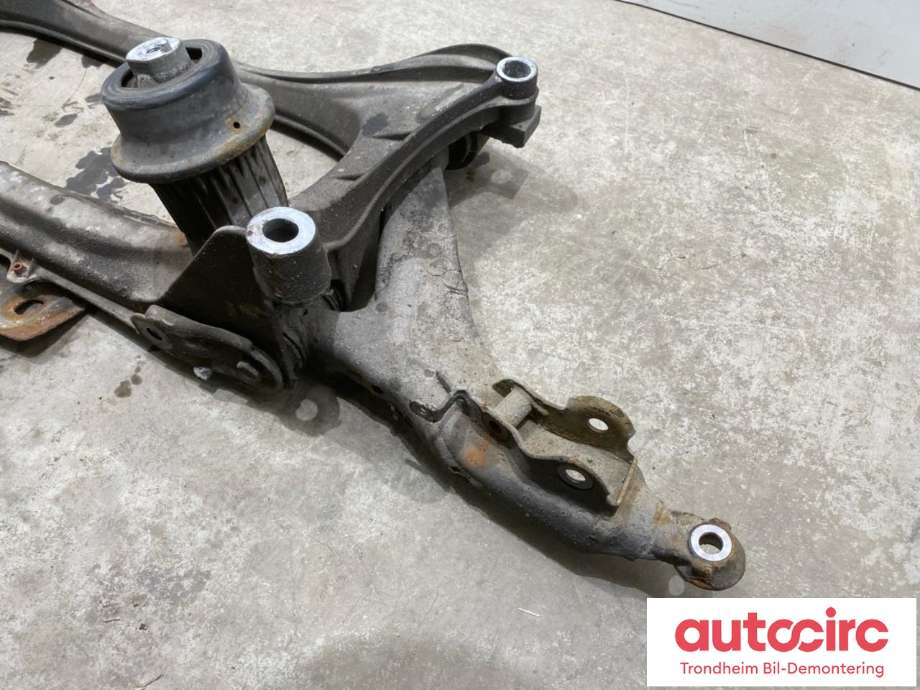 Travers foran hoved til Lexus GS 2005-2012 (Type III) (S190) (S190) (...|51201-30130|51201-30140|)