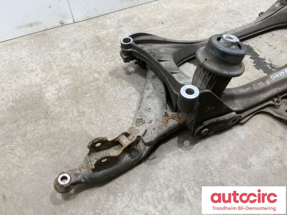 Travers foran hoved til Lexus GS 2005-2012 (Type III) (S190) (S190) (...|51201-30130|51201-30140|)