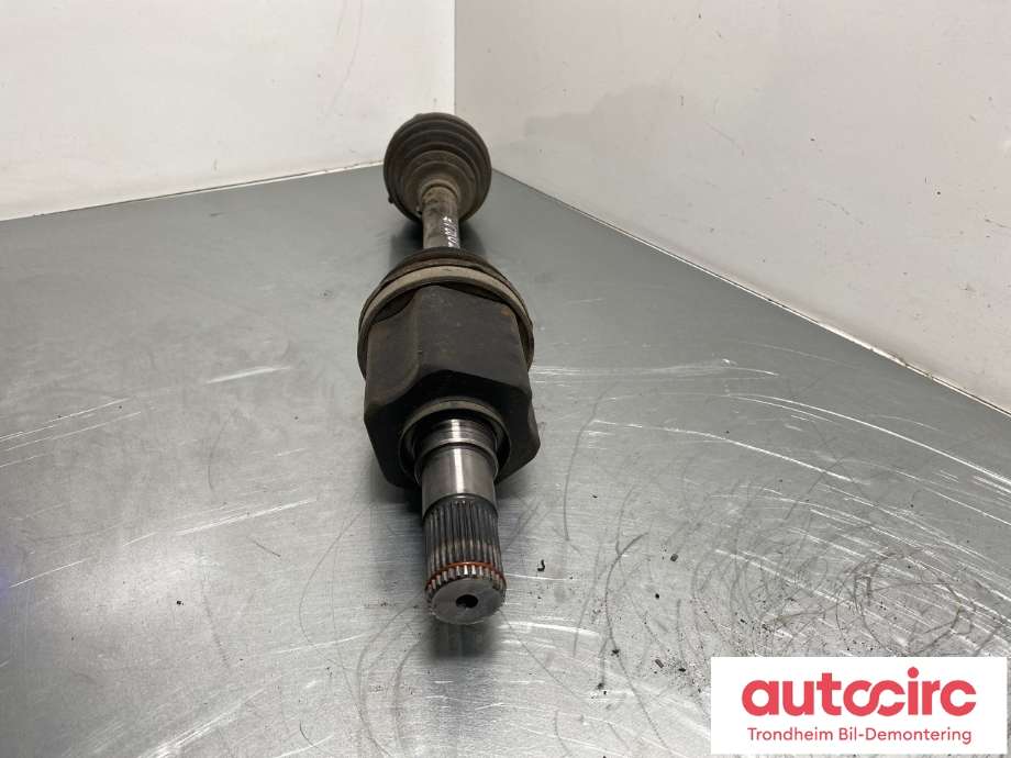 Drivaksel venstre foran, diesel/automat til Mazda 6 2013-2015 (Type III, Fase 1)  (FTB4-25-60X|FTB42560X|)