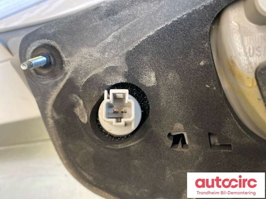 Baklykt venstre indre til Lexus RX 2003-2009 (Type II) (XU30) (XU30) (8159148060|8159148061|)