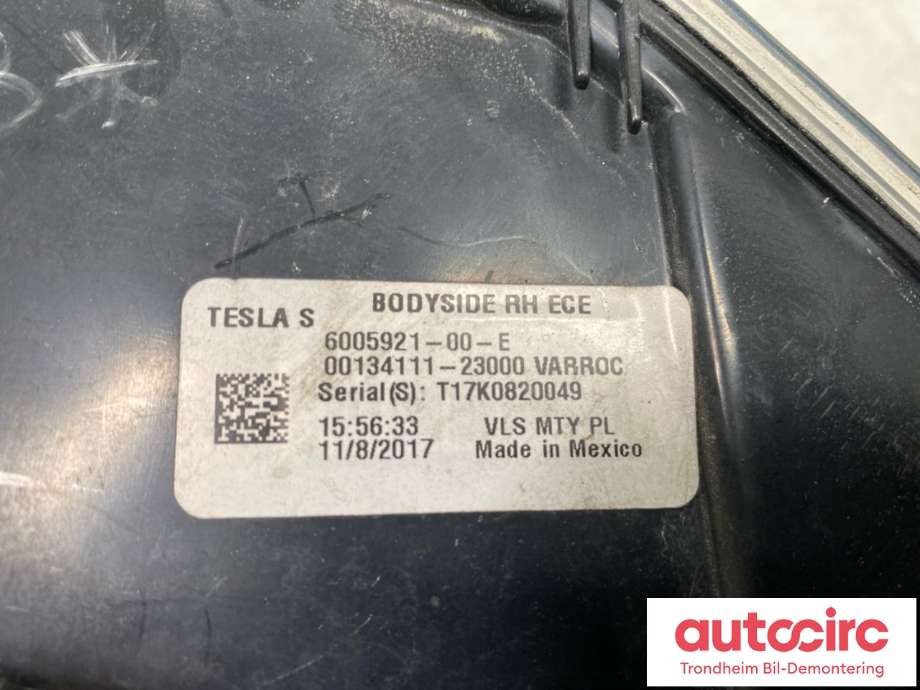 Baklykt høyre ytre til Tesla Model S 2013-2016 (Fase 1)  (6005924-00-C|6005924-00-E| 6005924-00-B| 6005924-00-D| 1613765-00-B| 1613765-B)