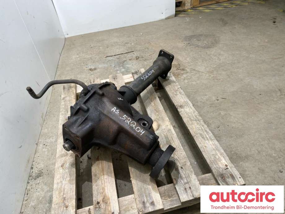 Kardang klokke foran til SsangYong Rexton 2004-2006 (Fase 2) (Y200) (Y200) (..|4100008443|)