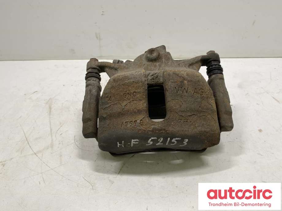 Bremsecaliper høyre foran til VW Passat, 2015-2019 (Fase 1) (B8) (B8) (TRW|8V0615124D)