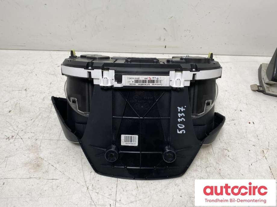 Instrumentpanel til Subaru Outback 2015-2020 (Type V)  (SUBARU|85003AL040|)