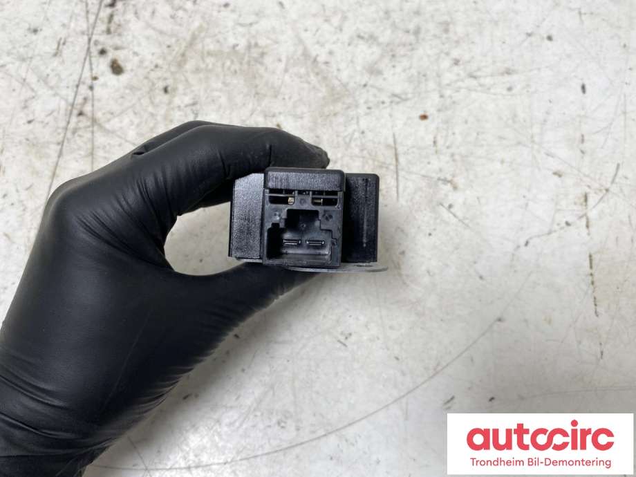 Antenne forsterker til VW Tiguan 2011-2016 (Type I, Fase 2)  (..|5N0 035 570 A|)